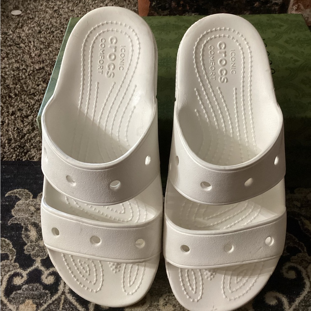 CROCS Classic White Slide Sandals
